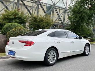 2017 Buick LaCrosse - Image 5