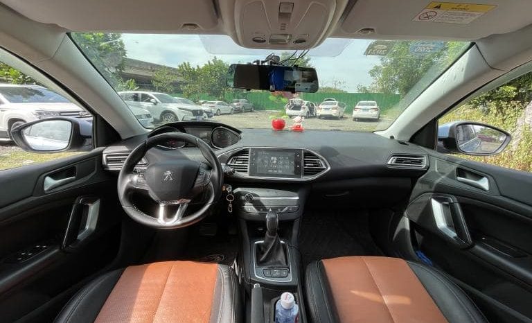 2015 Peugeot 308S full